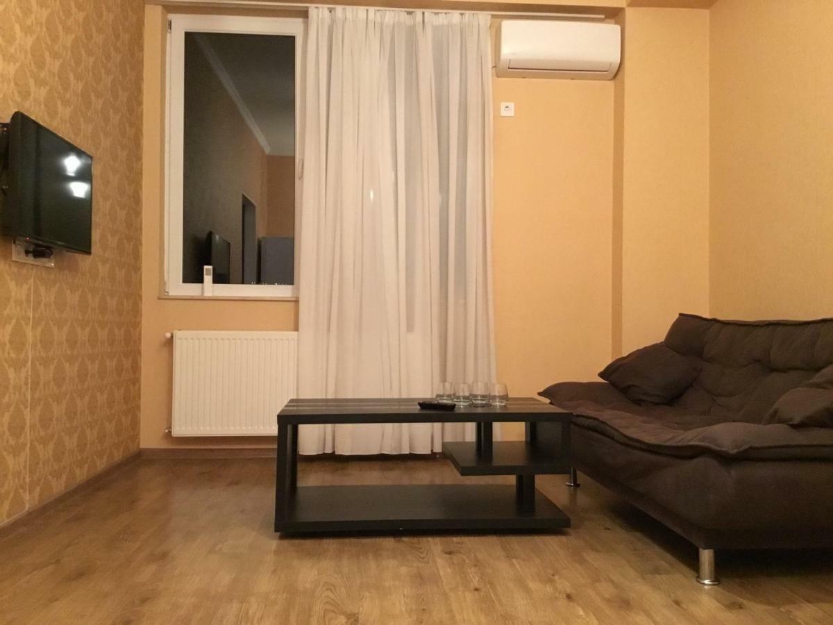 Welcome Генацвале))) Tbilisi Exterior photo
